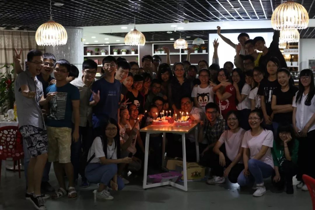 毕业季这就是青春最美的样子,毕业季好看女孩