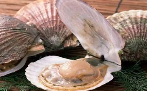 日照有什么好玩的地方,日照金山