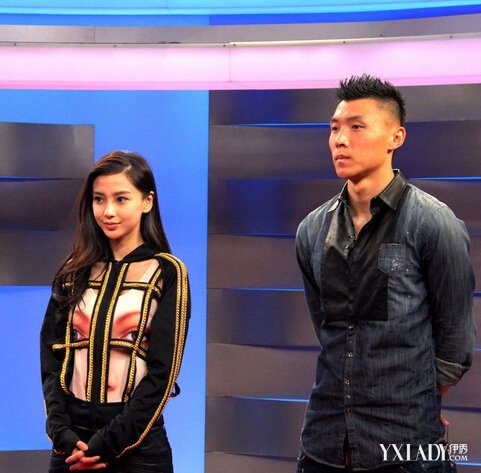 足球之夜2013于大宝,杨颖于大宝足球之夜是哪年