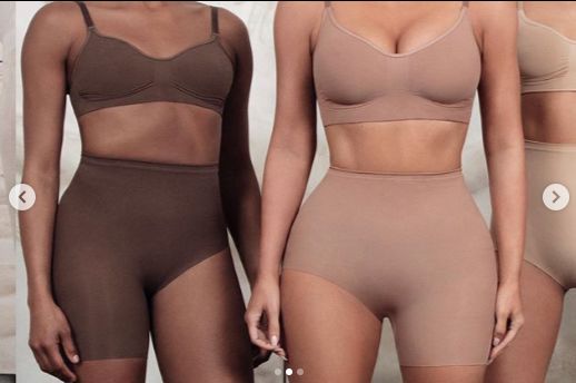 卡戴珊又搞作妖!因为自创内衣品牌的名字,她正被全日本人怒骂....