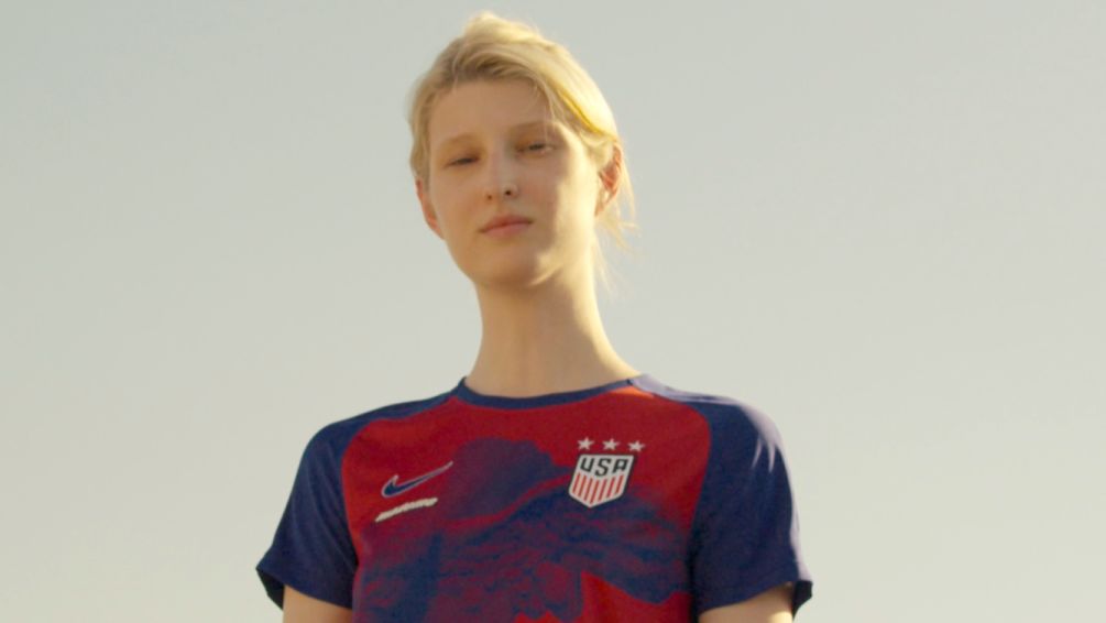 6个以足球元素为核心的搭配|HYPEBAE打造「足球BAE」造型特辑