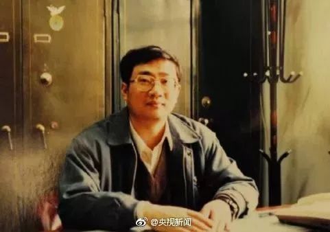 经历世事沧桑依然初心不改,岁月流逝初心不改的话