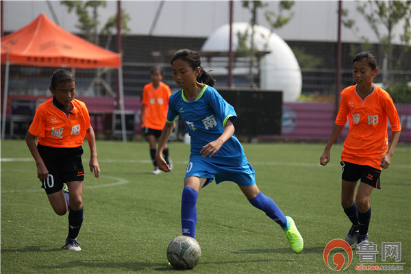 青岛校园足球夏令营,2019全国青少年足球夏令营直播