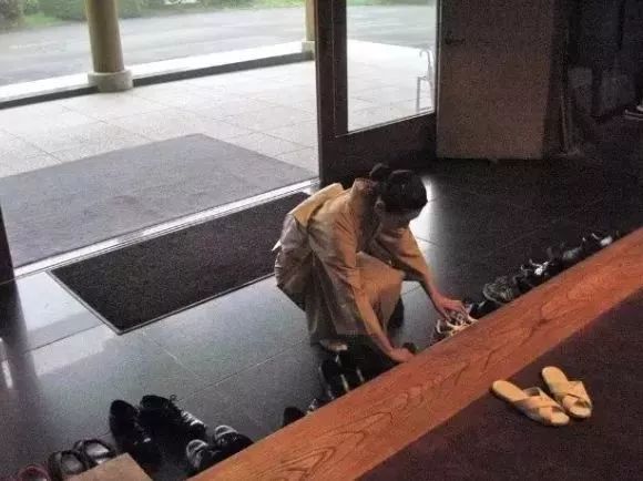 日本的店有多坑,日本实体店是如何度过难关