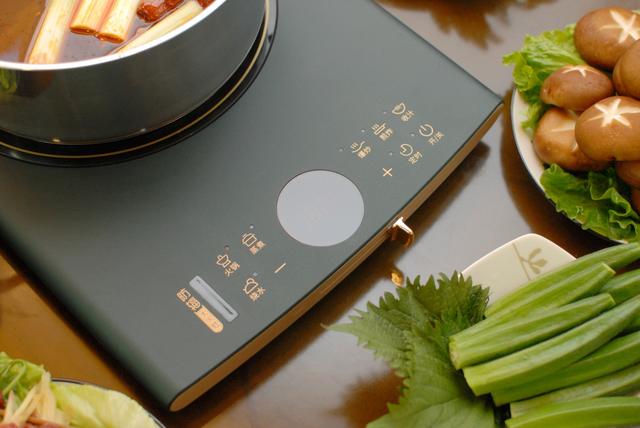 瀛曞闃茶緪灏勭數纾佺伓,鑰佸紡闃茶緪灏勭數纾佺伓