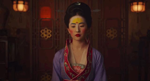 别再跪舔欧美日韩妆了，中国式美妆狠狠教你做人