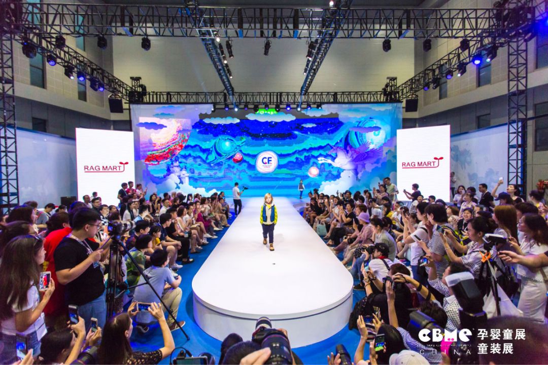 很有科技感童装,科技未来主题儿童服饰