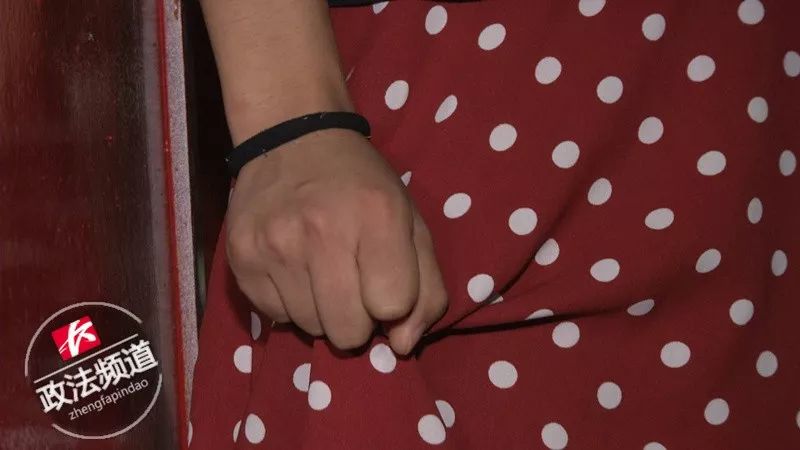 大叔，拿开你的脏手！长沙19岁女孩哭诉遭主管猥亵，对方女儿出面鞠躬致歉…