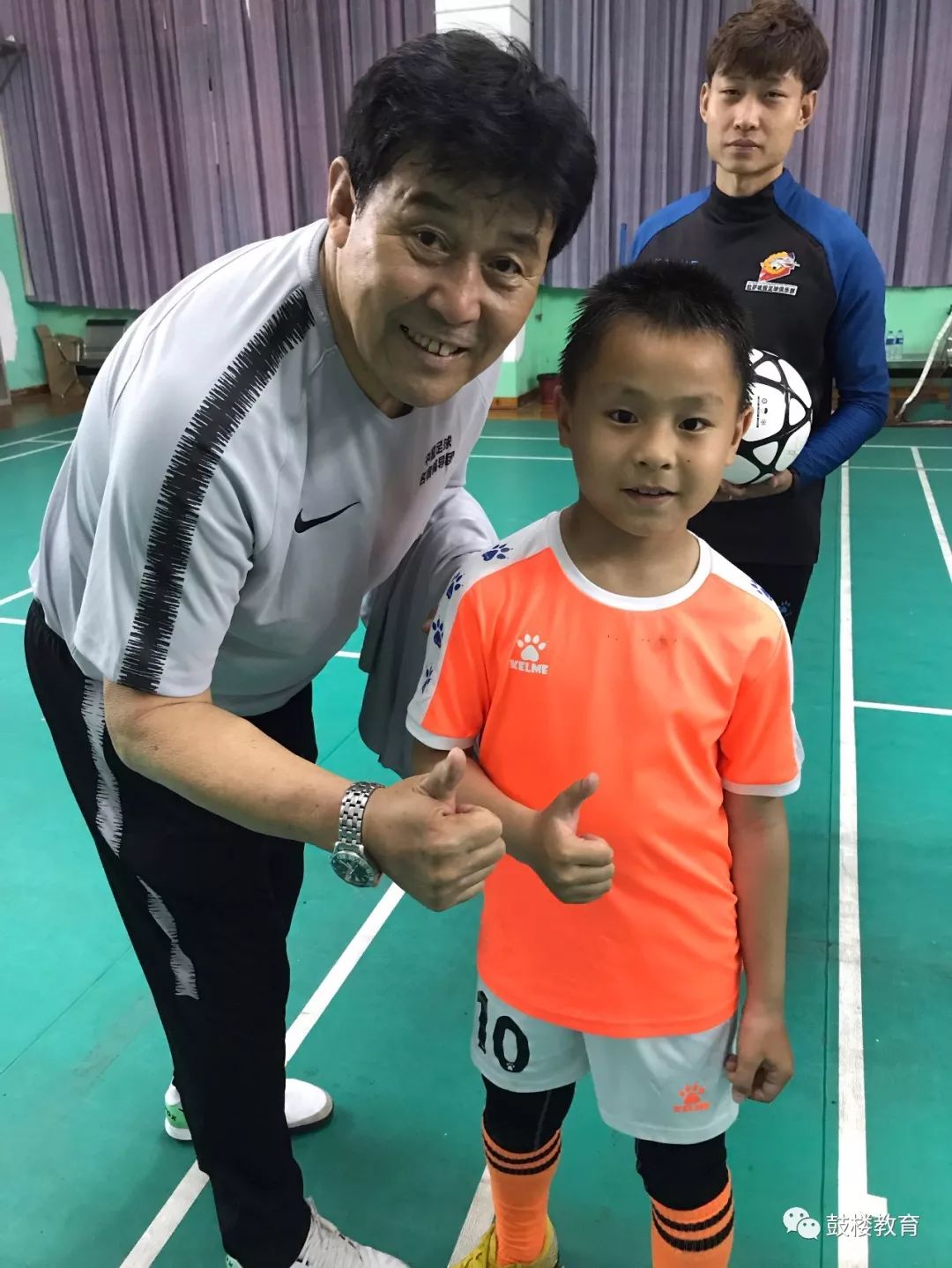 牛蛙冠军,牛娃考了100分乐翻天