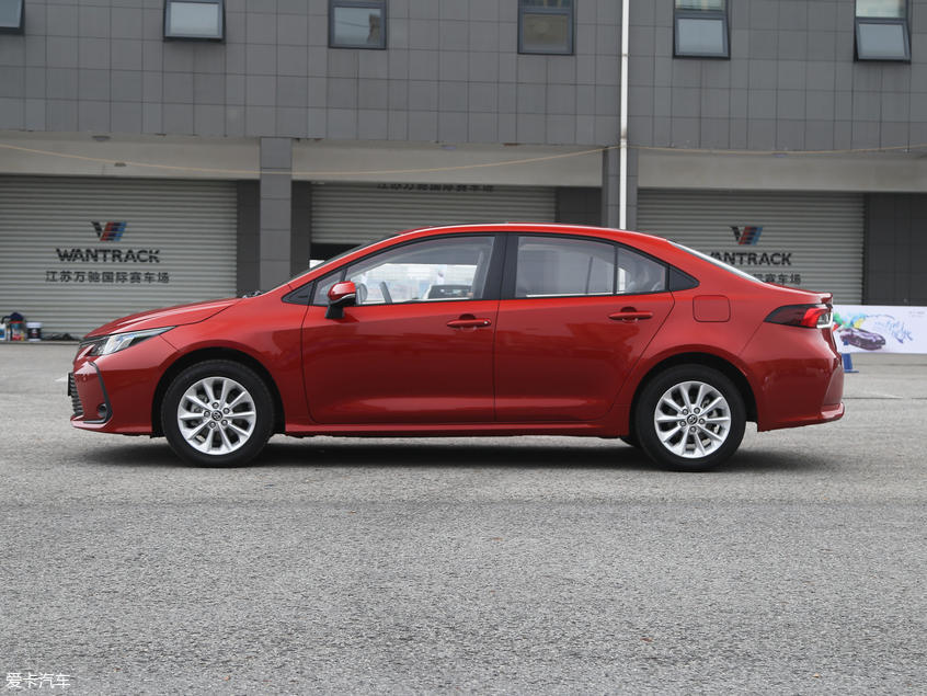 12代卡罗拉上市时间,丰田卡罗拉从第一代到12代