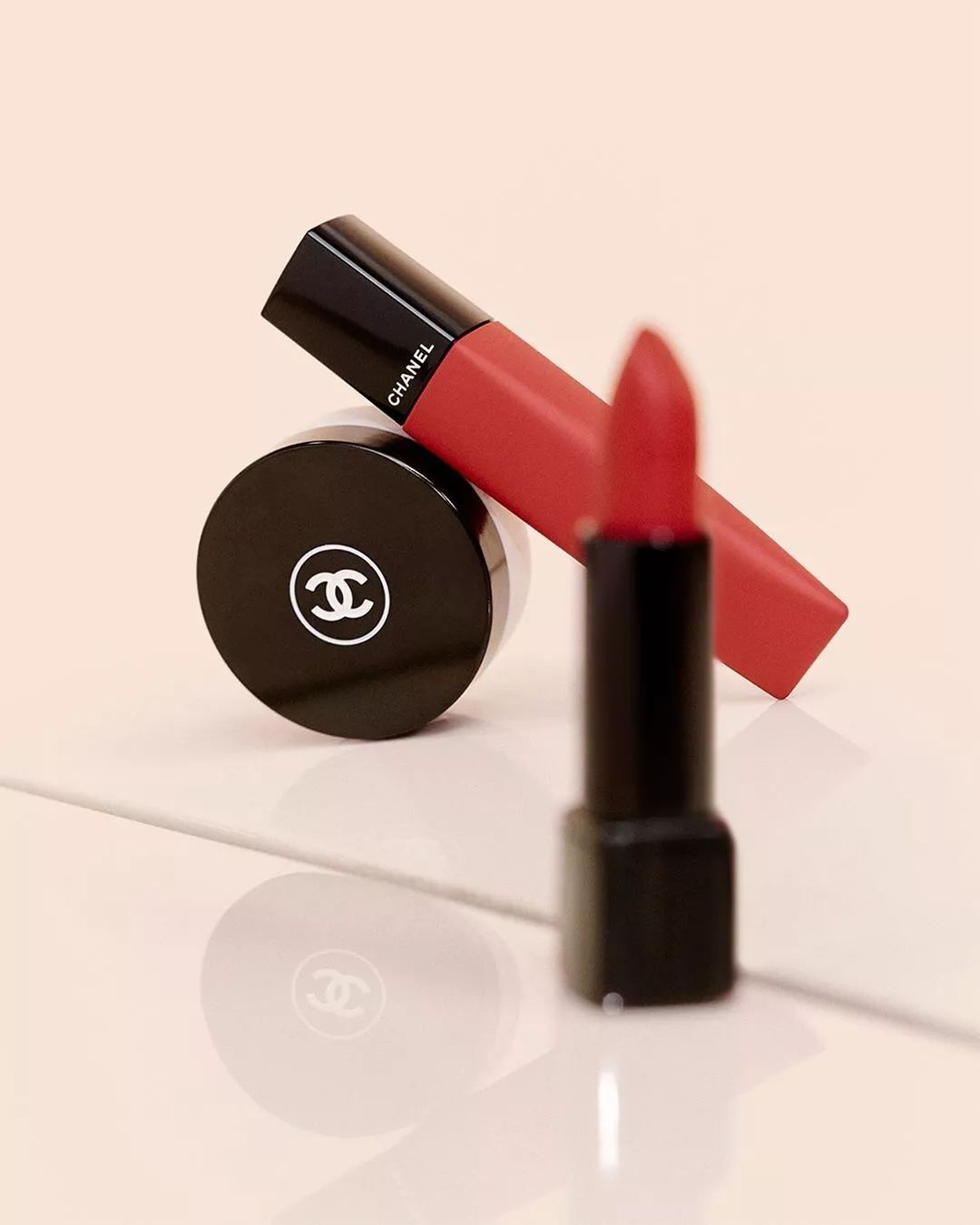 Beauty|CHANEL开挂、DIOR大女人？一线秋季彩妆速递