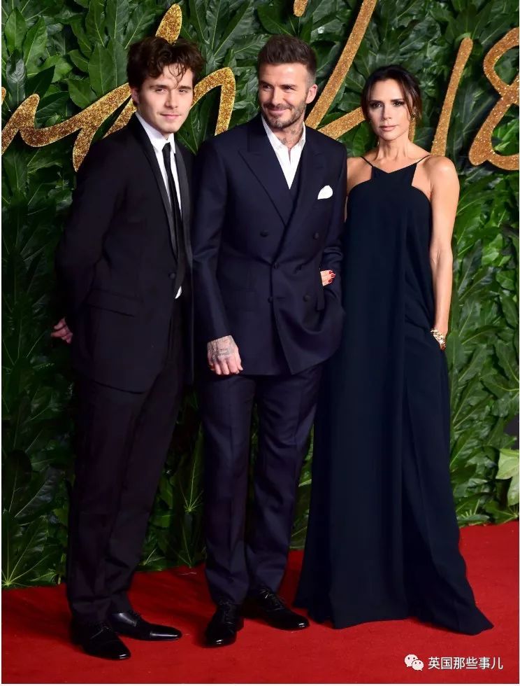 贝克汉姆三个儿子最新消息,贝克汉姆大儿子小时候身体差