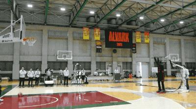 惨！他就一个人，梅西内马尔库里组团打boss遭团灭