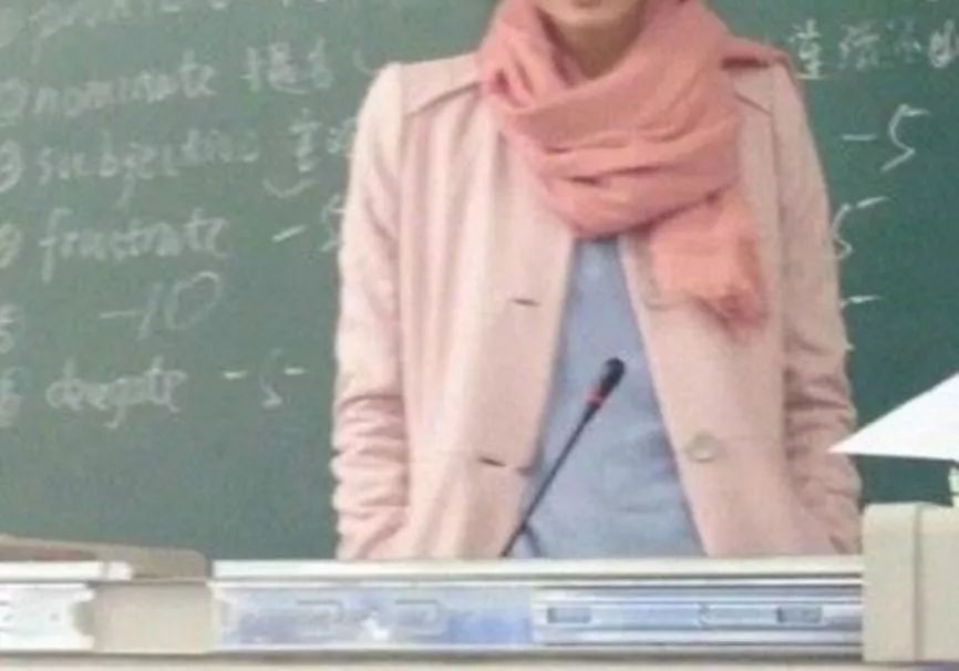 有一个逗逼同事是什么体验,有一个奇葩老师是怎样的体验