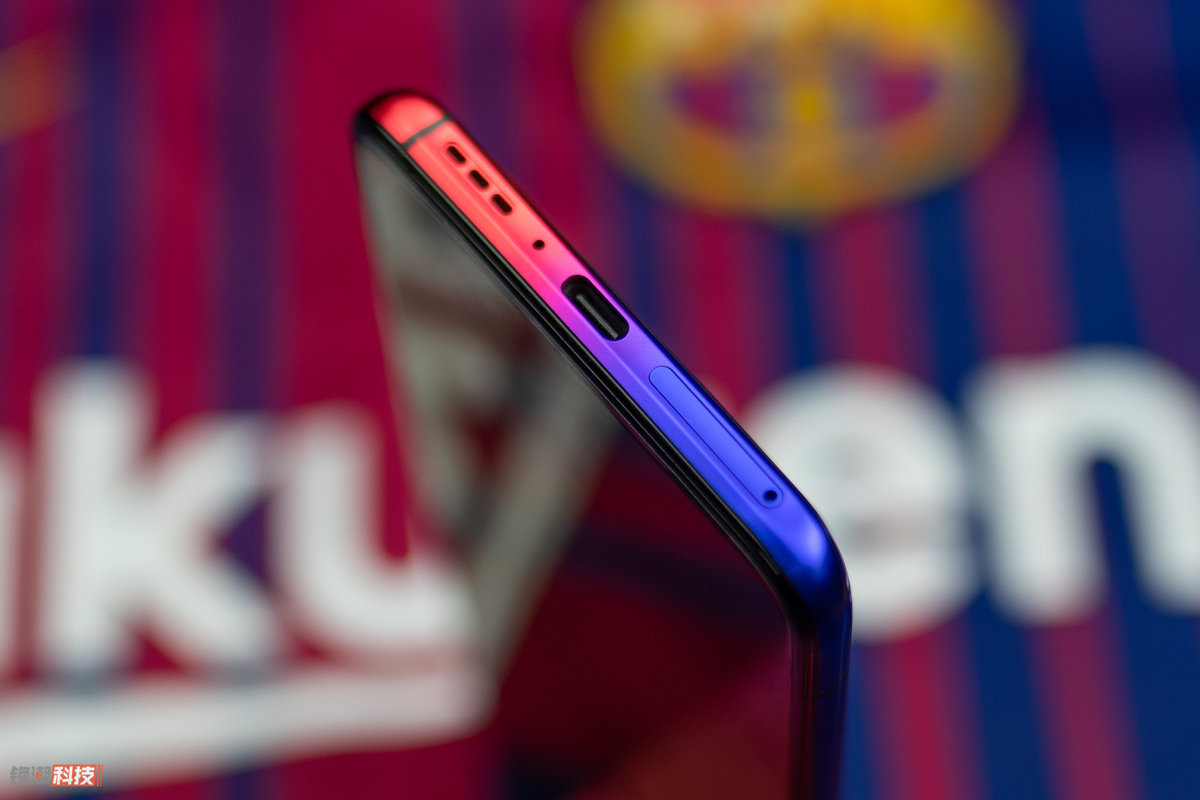 opporeno巴萨定制版后盖,opporeno十倍变焦巴萨定制版