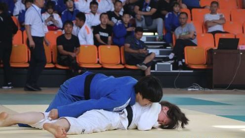 帮绝症小孩圆梦足球跳舞,高中生组织足球公益活动