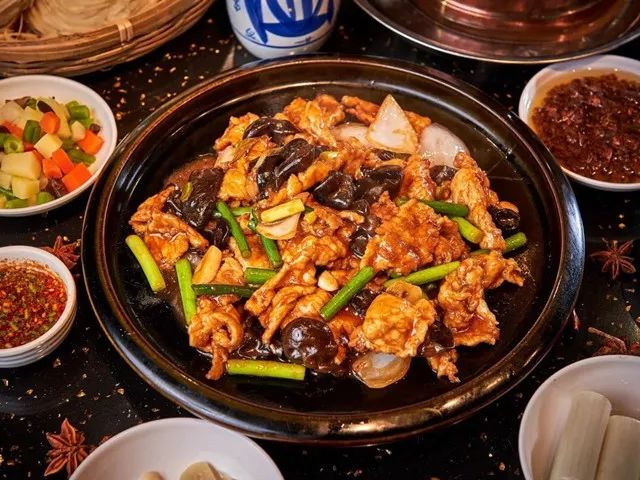 地铁三号线沿途美食攻略,24个地铁口必吃的美食