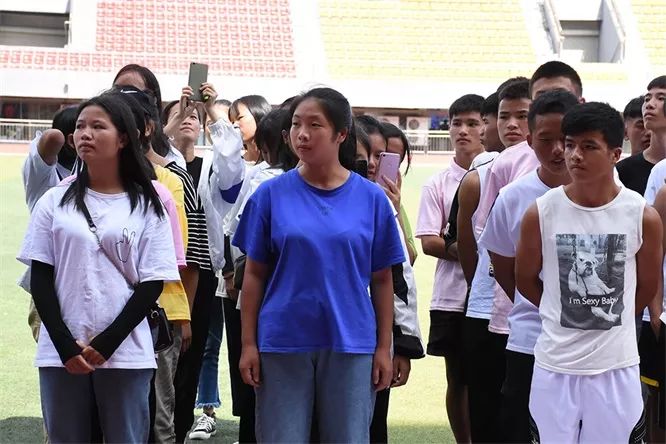 黔西南州第41届迎春杯足球比赛,兴义第八届金州杯足球赛