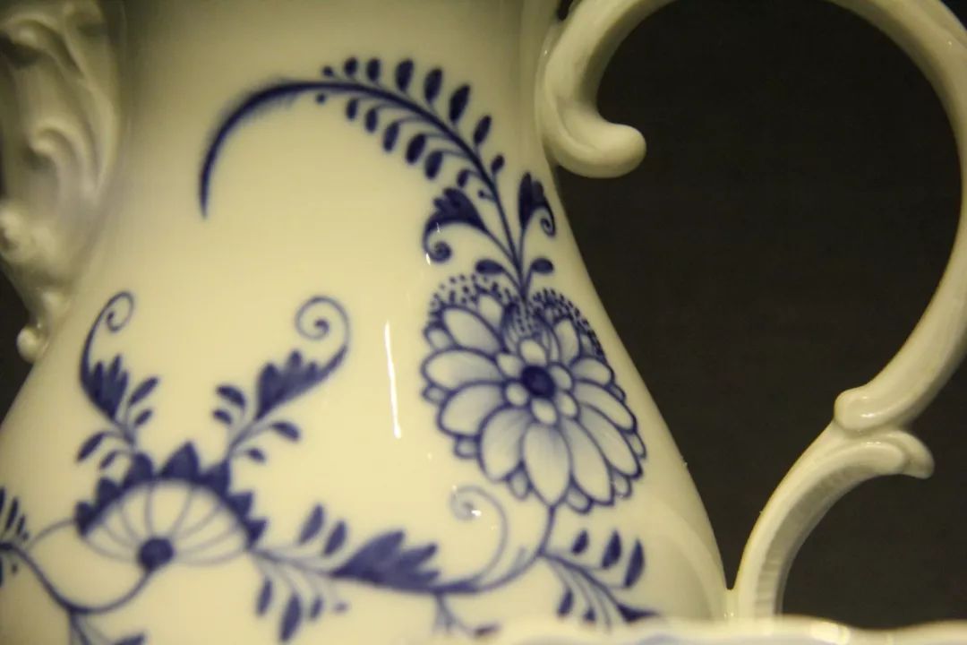 展览|励志史:“模仿”景德镇逆袭成“欧洲第一名瓷”