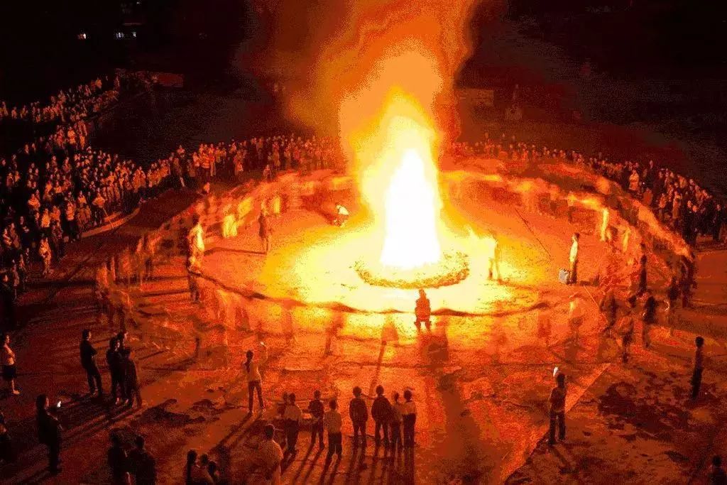 火把节独特的魅力,一年一度的火把节不能错过