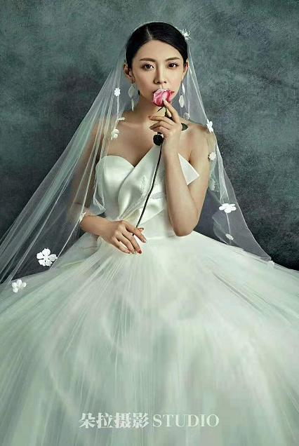郑州婚纱摄影朵拉摄影风格,郑州婚纱摄影推荐朵拉摄影
