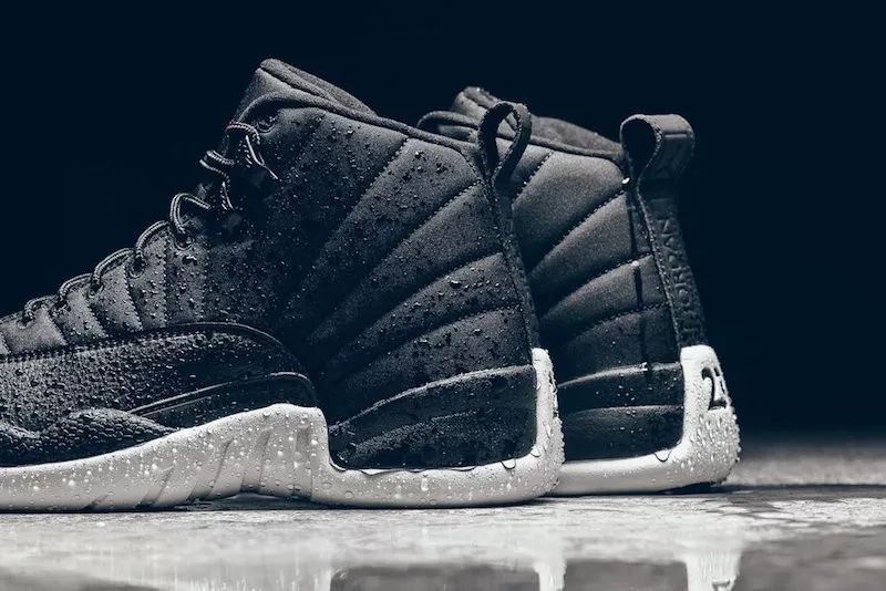 中国男篮拿2个金牌,世预赛中国男篮红白款上脚球鞋