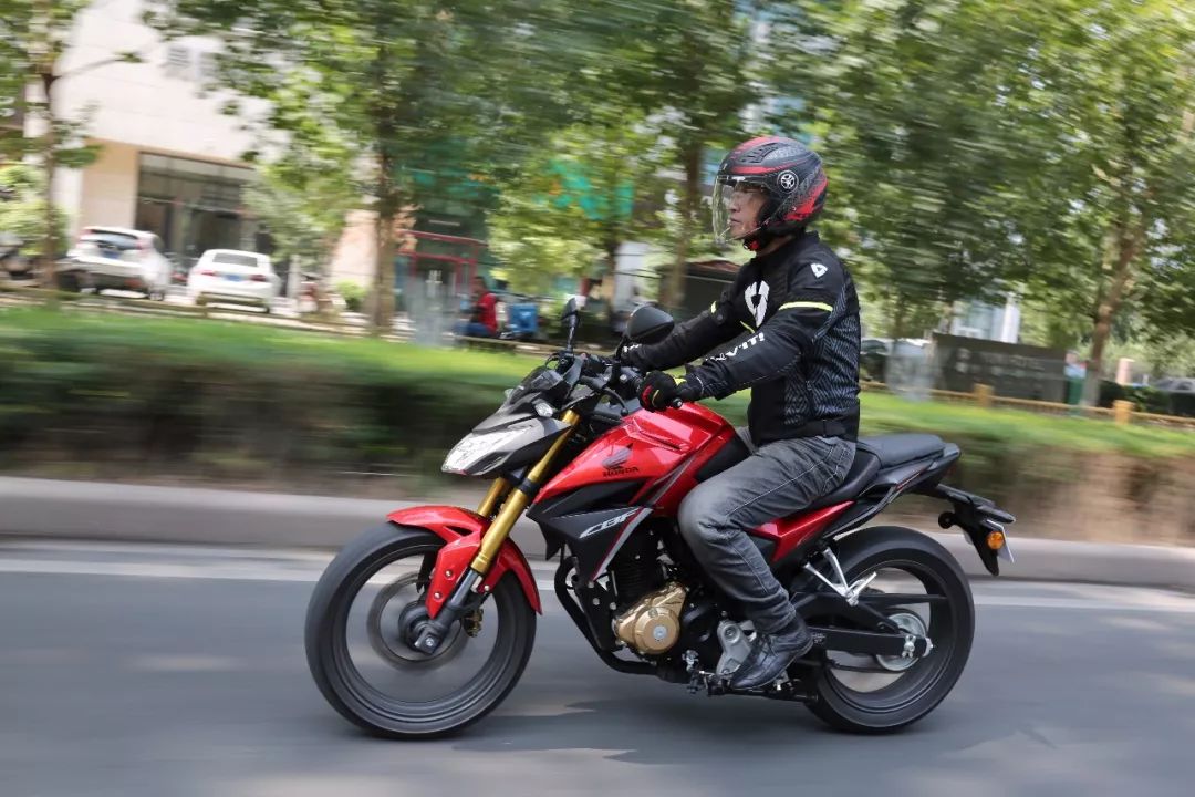 新大洲本田cbf190r与五羊本田cb190,cbf190r新大洲本田测评