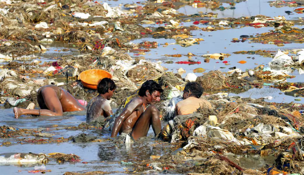 世界迷惑行为大赏解说,世界洗浴