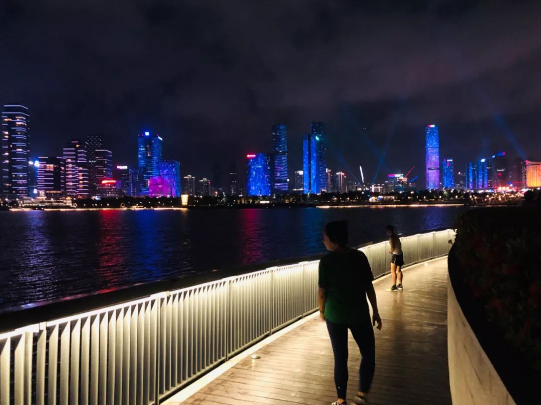 在深圳有一种生活叫前海,在深圳有一种生活叫蛇口