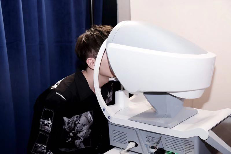 毛不易戴的眼镜,毛不易同款新眼镜框