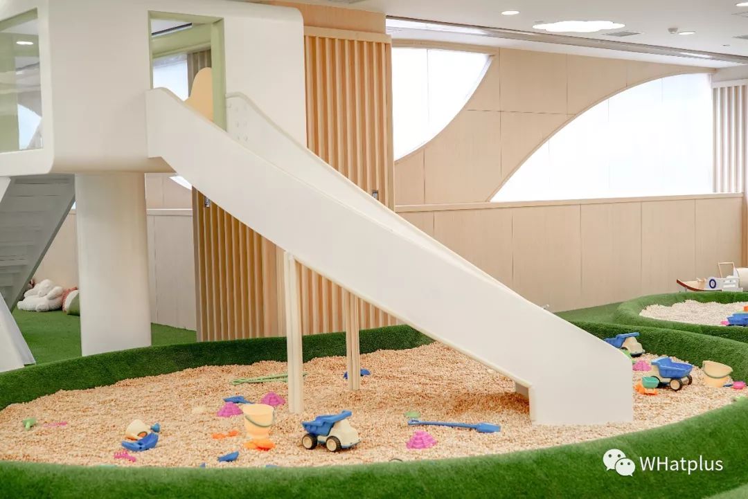 潜入武汉4000平魔幻幼儿园，解锁“贵族”小孩的一天