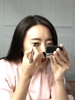 OMG李佳琦推荐的口红会结块？你真的要买它吗