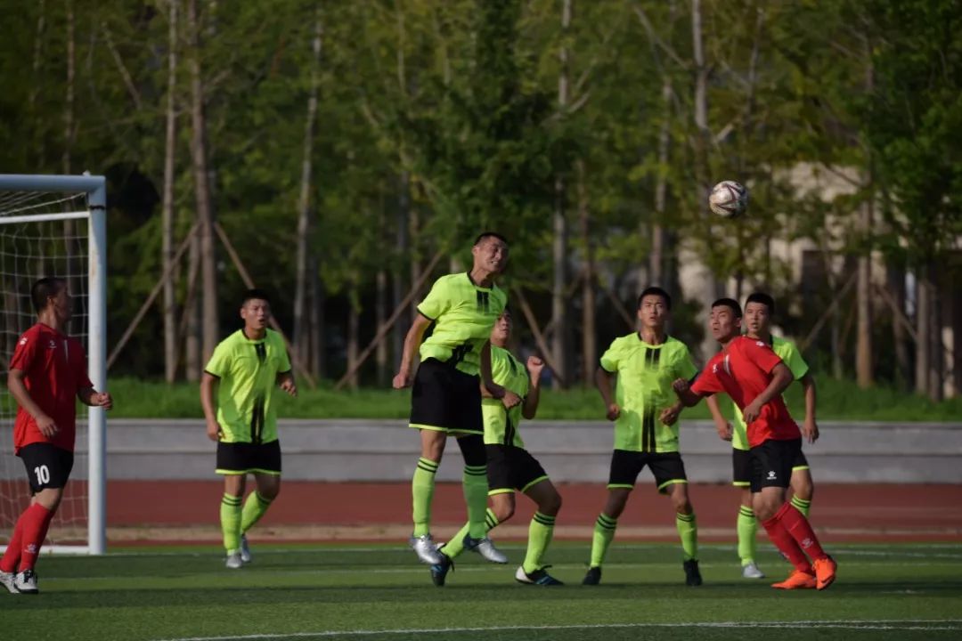 强军杯“卫士动力”业余足球比赛临沂片区火热开赛，*警武**枣庄、菏泽支队首战告捷