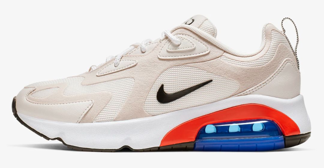 宋茜的衣服为什么这么高,宋茜一身醒目的白色套装