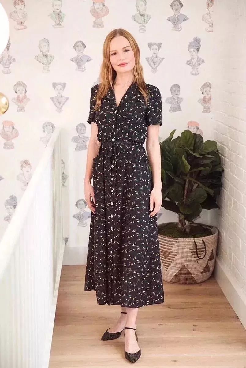 所谓的高级感就是越简单越高级,极简的高级感是极致的