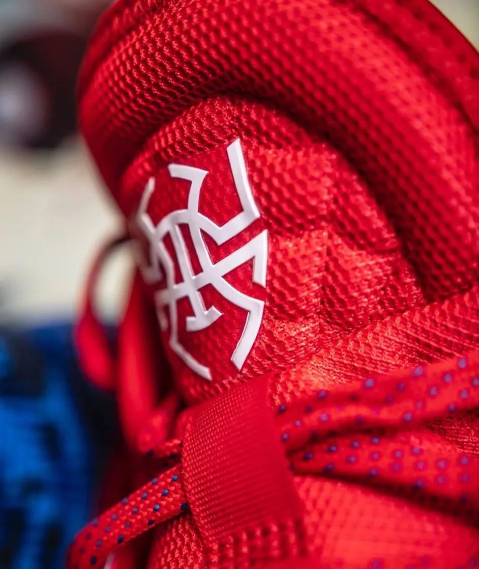 米切尔Issue1|这不仅仅是一双够酷炫的球鞋