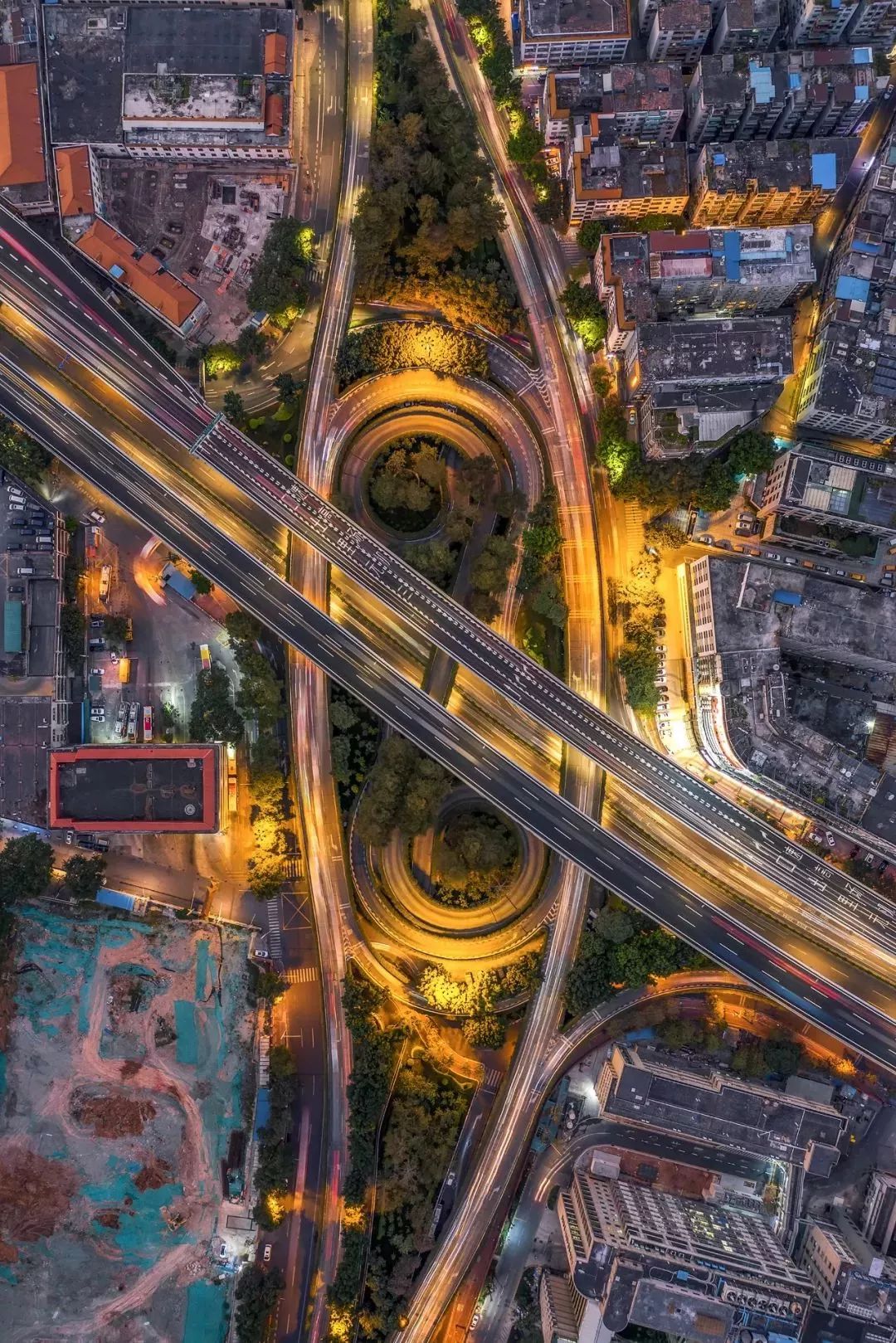 立交桥和高架桥哪个好用,交子立交桥