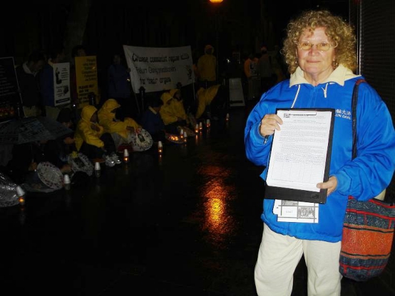 这些洋弟子也是被“*轮法**功”害死的