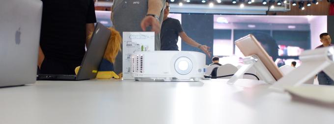 明基最新激光投影,明基投影最新款