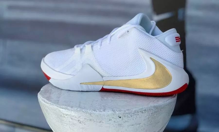 aj4travisscott,travisscottaj鍊掗挬浣庡府妫曢粦