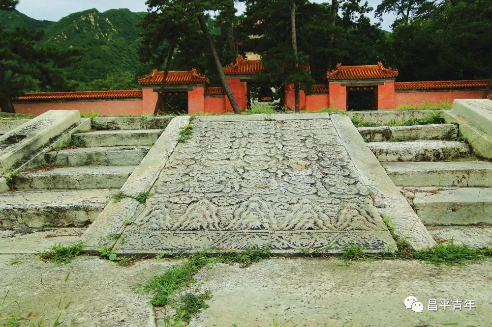 明十三陵没有发掘参观看什么,探秘明十三陵中央十台
