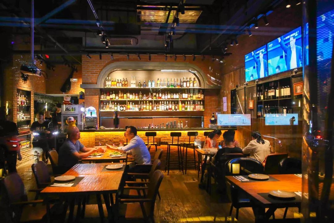 【居行】酒吧/轰趴/密室,陆家嘴隐藏的宝藏“后街”,约吗?