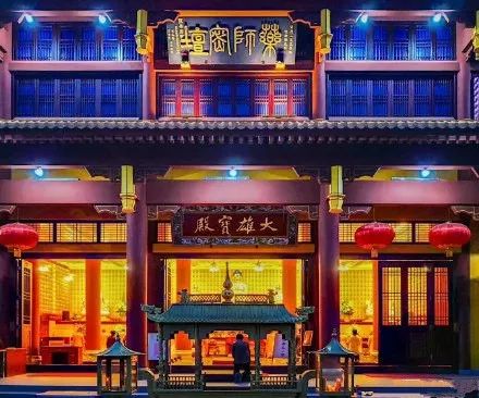 这是一场冰雪世界与海上花园的相遇，期待与你碰撞出不一样的火花~