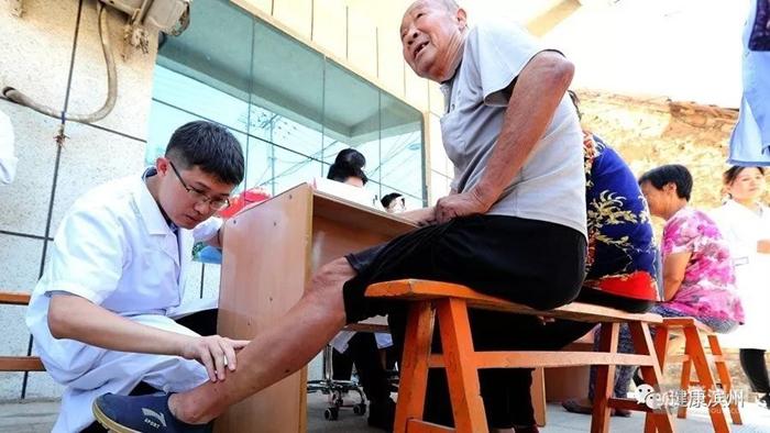 不一样的颁奖仪式,不一样的颁奖典礼