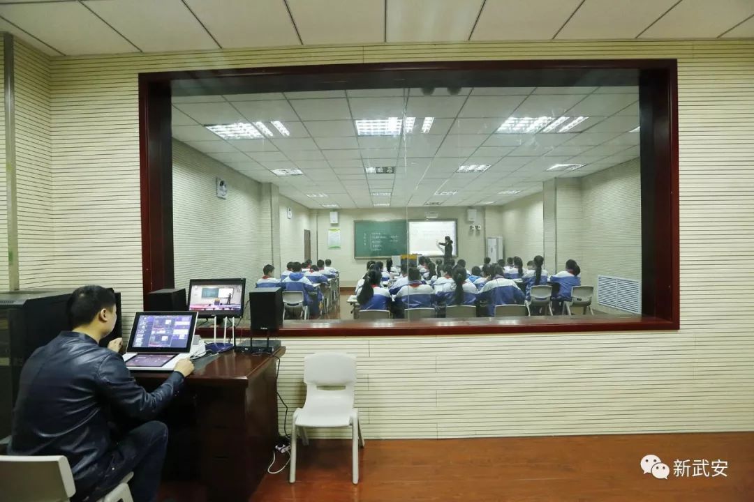 壮丽70年奋斗新时代课堂笔记,壮丽70年奋斗新时代教师心得体会