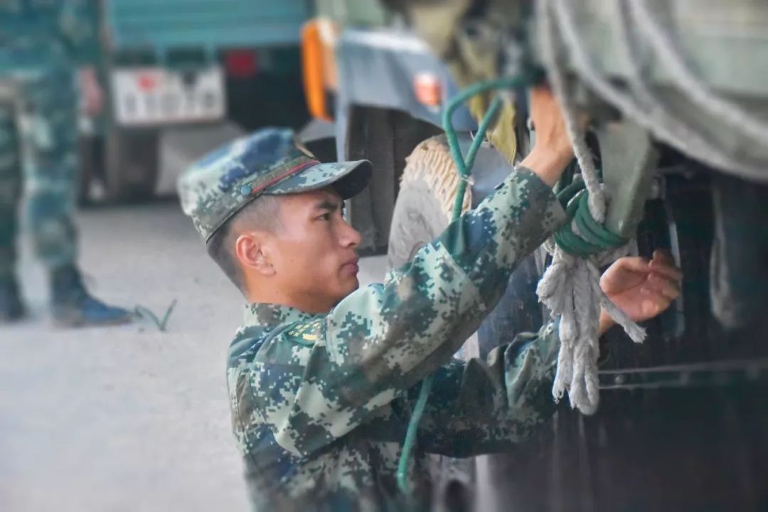 军营之星新兵,军旅生涯结束新的岗位启航