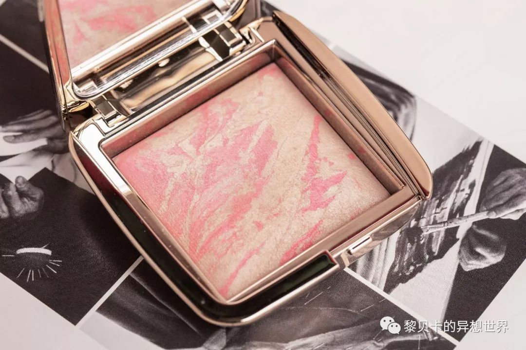 新手化妆必买的十个单品,好用的日常化妆单品推荐