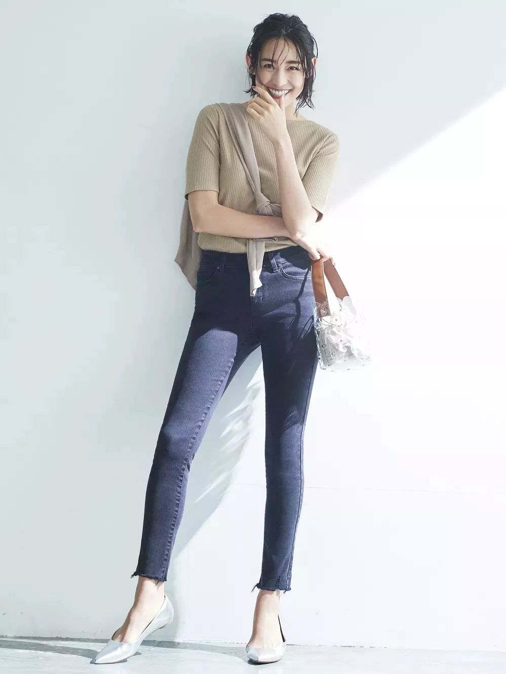 优衣库宽腿廓形牛仔裤搭配,优衣库显腿长的裤子