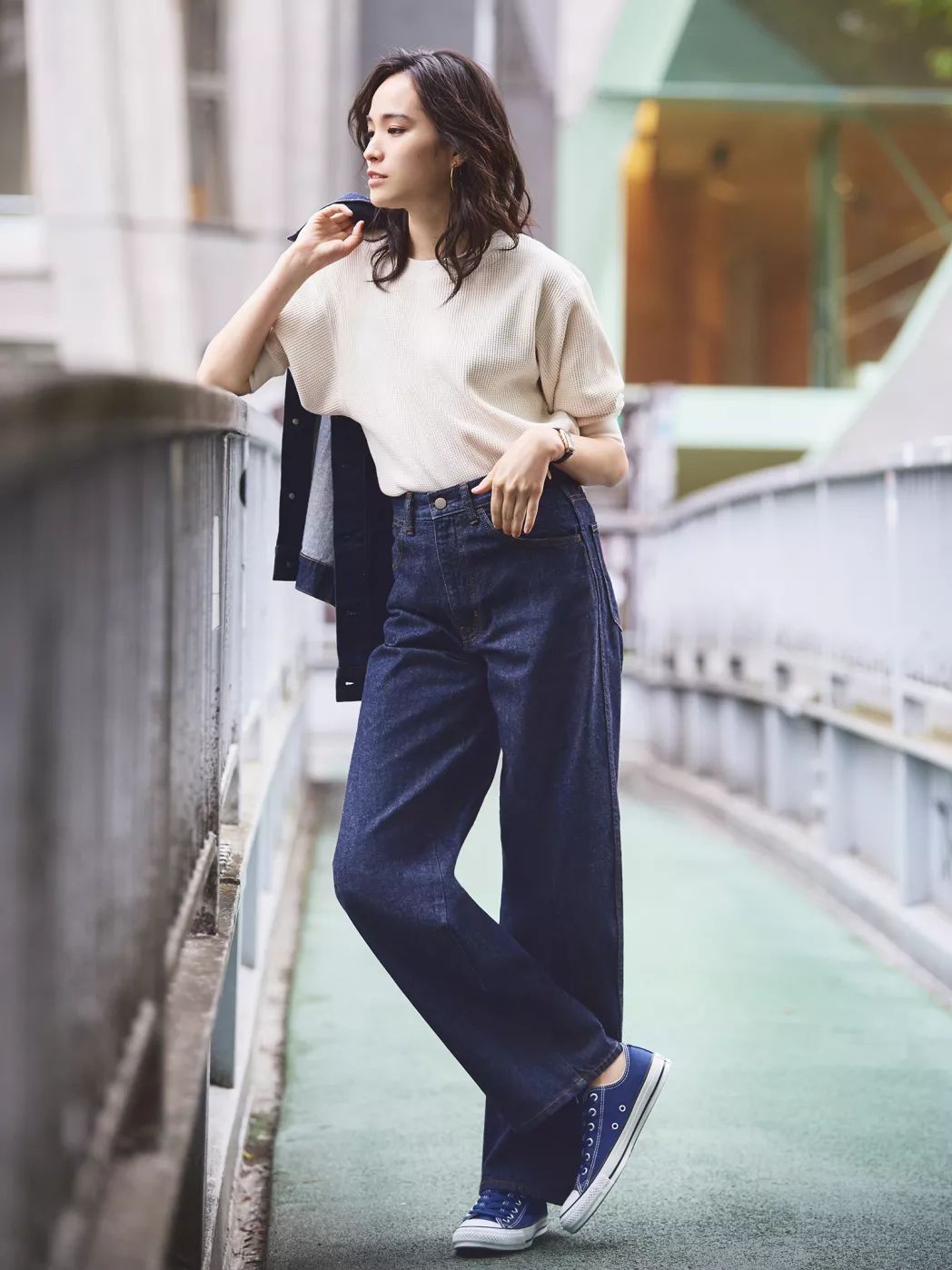 优衣库宽腿廓形牛仔裤搭配,优衣库显腿长的裤子