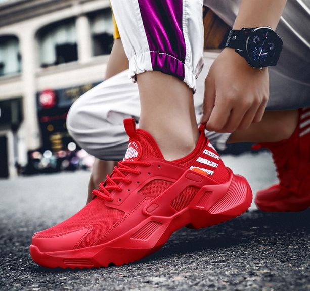 这款鞋！让整条街的回头率都归你！舒服的如同踩棉花！帅到不像实力派